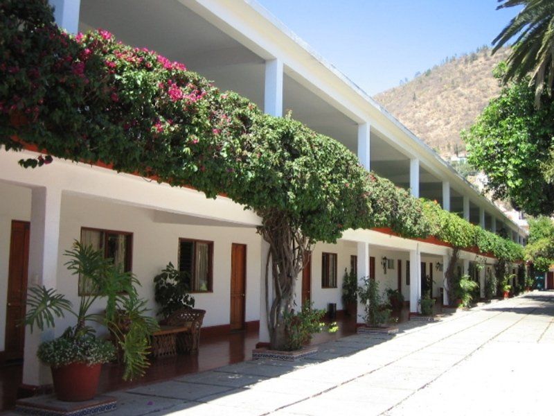 Hotel Los Olivos Spa 오아하카주 외부 사진